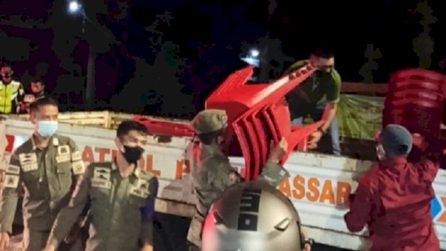 Tetap Beroperasi di Atas Pukul 22.00 Wita, Kursi Pemilik Usaha Disita