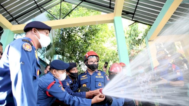 Jelang Belajar Tatap Muka, Danny Instruksikan Semprot Disinfektan Semua Gedung Sekolah
