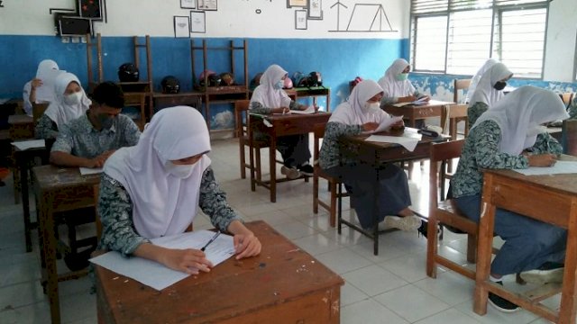 Gelar Uji Coba PTM, Siswa SMAN 5 Sinjai Ikuti Ujian Akhir di Sekolah