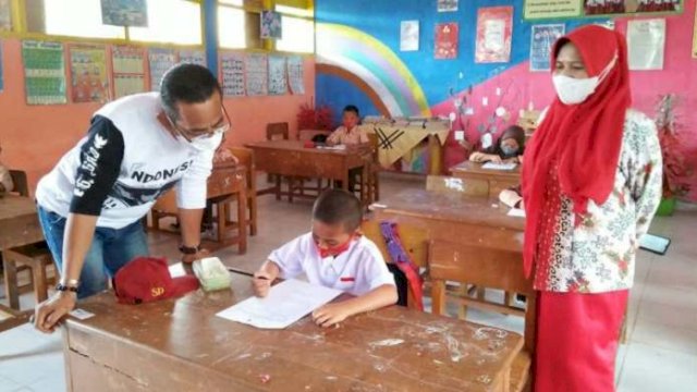Kadisdik Sinjai Pantau Hari Kelima Ujian Sekolah Tatap Muka