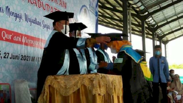 LPPTKA BKPRMI Sinjai Wisuda Santri dengan Terapkan Prokes