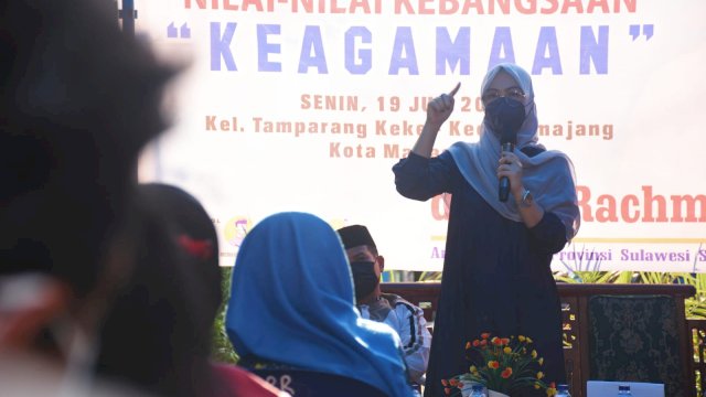 Ketua DPRD Sulsel, Andi Rachmatika Dewi sosialisasikan Nilai-nilai Kebangsaan tentang Keagamaan, di Jl Pangasseng, Senin (19/7/2021).