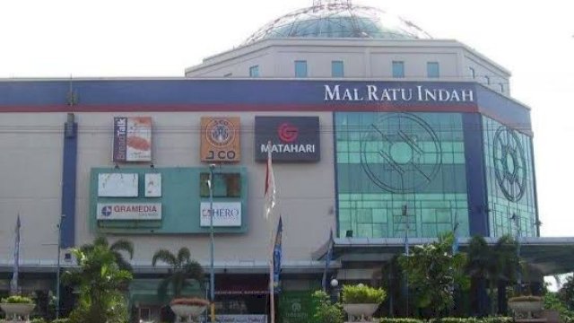 Mal Ratu Indah, salah satu mal yang ada di Kota Makassar. (int)