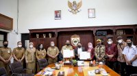 Pemkot dan KPU Makassar Tandatangan MoU Tentang Kelurahan Peduli Pemilu