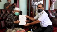 Tokoh Masyarakat Maros Hibahkan Tanah untuk Kantor Kelurahan Sudiang