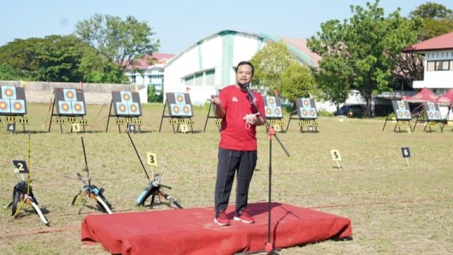Andi Sudirman Sulaiman saat membuka Kejuaraan Panahan Gubernur Cup.