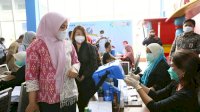 Tinjau Wisata Vaksin Gratis PHRI, Fatmawati Rusdi: Prokes Jangan Kendor!