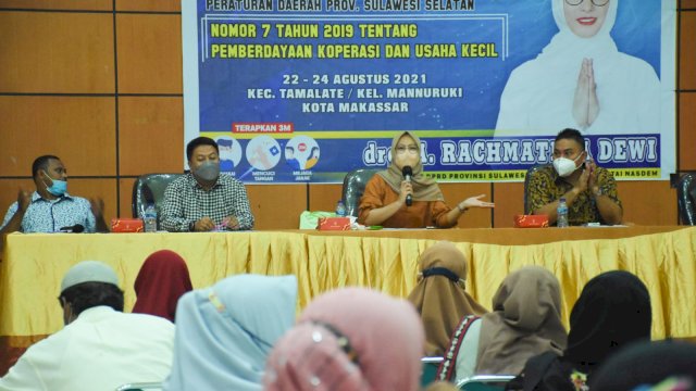 Ketua Komisi B DPRD Sulsel, Andi Rachmatika Dewi sosialisasikan Perda Pemberdayaan Koperasi dan UMKM, di Kantor Balai Diklat Sulsel, Minggu (22/8/2021).