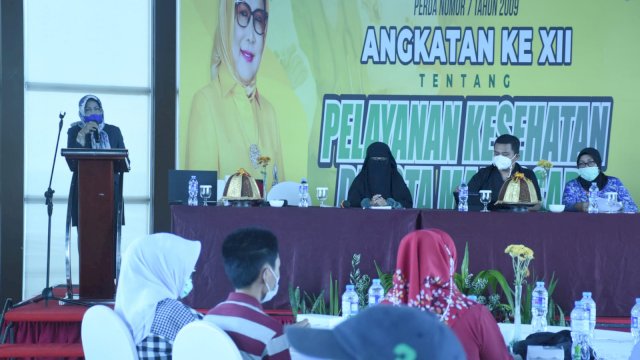 Anggota DPRD Makassar, Apiaty Amin Syam sosialisasikan Perda Pelayanan Kesehatan, di Hotel Aston, Senin (30/8/2021).