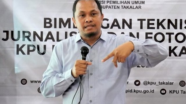 Anggota KPU Sulsel bidang Divisi Data dan Informasi, Uslimin.