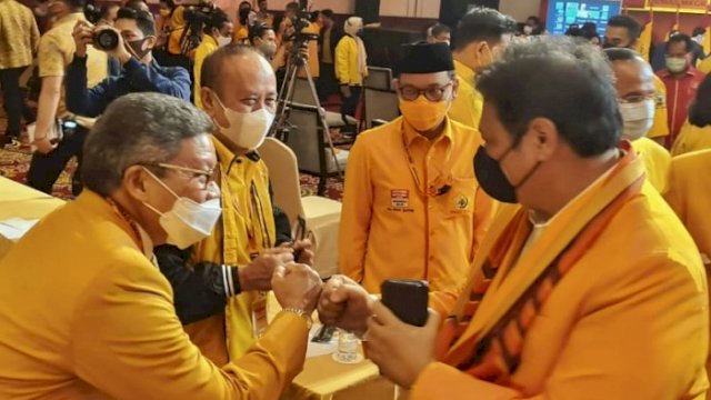 Ketua Umum DPP Partai Golkar Airlangga Hartarto dan Ketua Golkar Sulsel Taufan Pawe.
