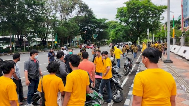 Kader Gelar Demo, Menolak Musda Golkar Tana Toraja Digelar di Makassar