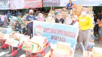 Sekretariat DPRD Makassar Serahkan Bantuan Korban Kebakaran di Jongaya