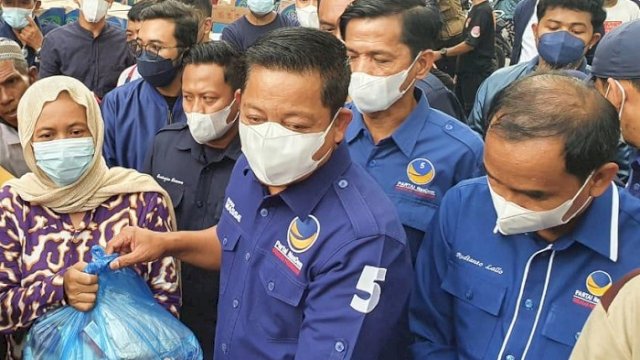 Ketua NasDem Sulsel Serahkan Bantuan ke Korban Kebakaran di Jongaya: Bukan Pencitraan Tapi Demi Kemanusiaan