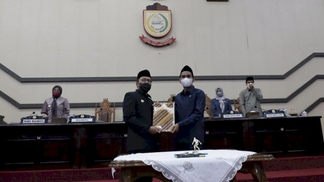 Ketua DPRD Makassar Rudianto Lallo dan Walikota Makassar Danny Pomanto.