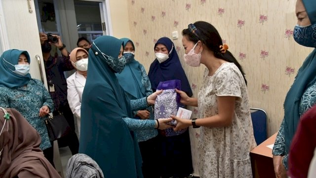 Ibu Hamil Divaksin Covid dan Dapat Pemeriksaan USG Gratis