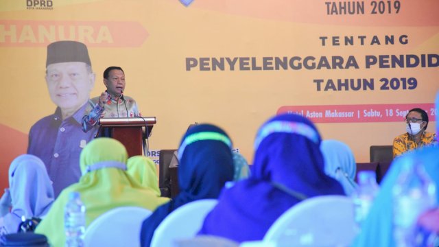 Anggota DPRD Makassar, HM Yunus Hj sosialisasikan Perda Penyelenggaraan Pendidikan, di Hotel Aston, Sabtu (18/9/2021).