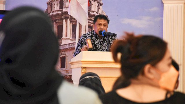 Ketua Komisi C DPRD Makassar, Arifin Dg Kulle sosialisasikan Perda Penyelenggaraan Pendidikan, di Hotel Grand Town, Minggu (19/9/2021).