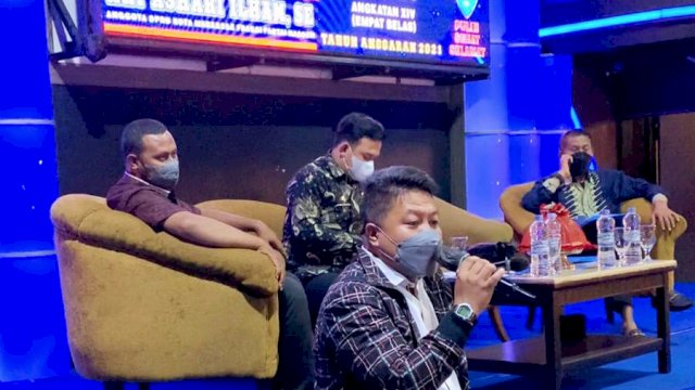 Anggota DPRD Makassar, Ari Ashari Ilham sosialisasikan Perda Pengelolaan Rumah Kos di Hotel Almadera, Kamis (23/9/2021).