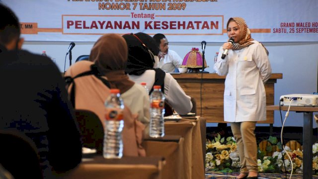 Legislator Gerindra Makassar, Nunung Dasniar sosialisasikan Perda Pelayanan Kesehatan, di Hotel D'Malaeo, Sabtu (25/9/2021).