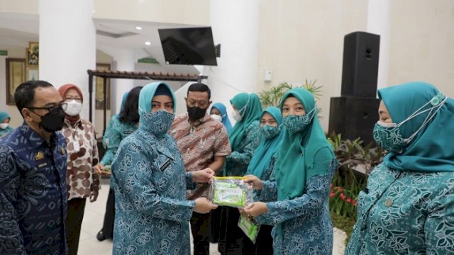 Cegah Penyebaran Corona, PKK Makassar Luncurkan Halo-Halo Covid-19