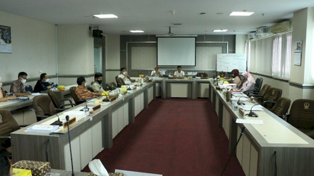 DPRD Sulsel Segera Sahkan Perda Perlindungan Guru dan Siswa