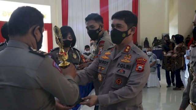 Hadiri HUT Lalu Lintas Bhayangkara, Kapolda Sulsel: Semakin Semangat dan Ikhlas dalam Bekerja