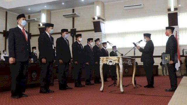 Mutasi di Pemprov Sulsel, Plt Gubernur Lantik 10 Pejabat Eselon II, Ini Nama-namanya