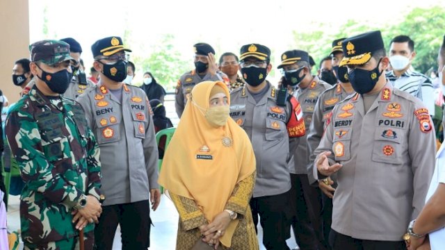 Kunjungi Takalar, Kapolda Sebut Target Vaksinasi 80 Persen pada Akhir Tahun