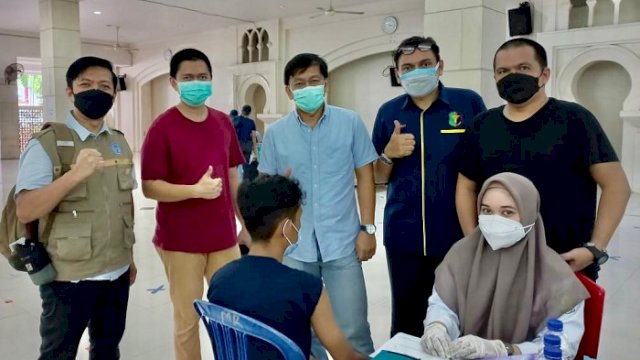 IKA FK UMI Gelar Vaksin Merdeka Serentak di Dua Lokasi, Diikuti 3.556 Warga