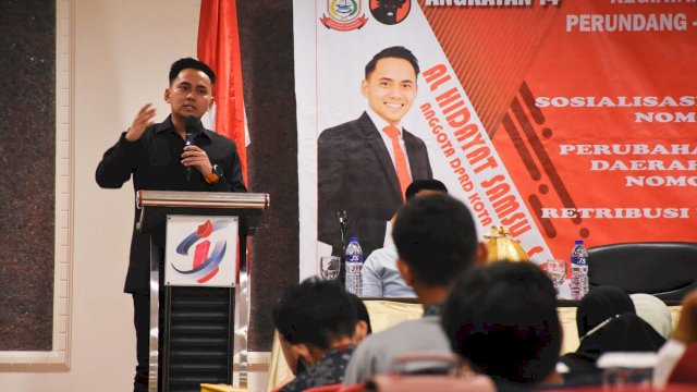 Legislator PDI Perjuangan Makassar, Al Hidayat Samsu sosialisasikan Perda Retribusi Perizinan Tertentu, di Hotel Grand Imawan, Kamis (21/10/2021).