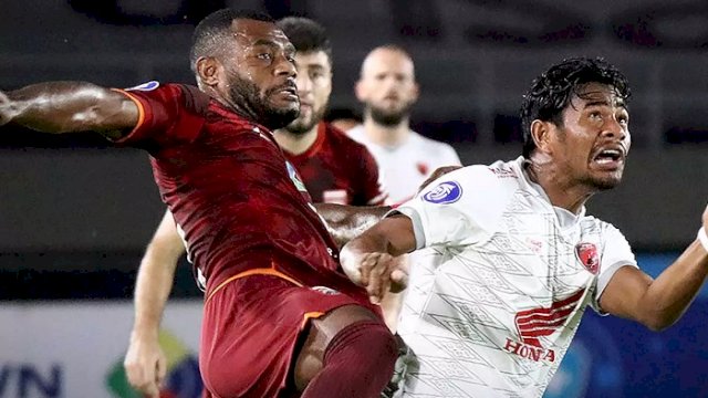 PSM Makassar harus menelan kekalahan saat menghadapi Borneo FC di Stadion Manahan, Solo, Jumat (22/10/2021) dengan skor 2-1. (int)