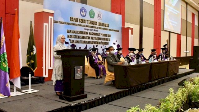 Bupati Indah Putri Indriani bawakan Orasi Ilmiah di STIK Tamalatea, Makassar, Kamis (7/10/2021).