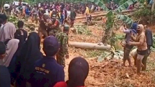 Empat bersaudara korban tanah longsor telah ditemukan. (int)