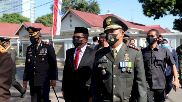 Walikota Sebut TNI Garda Terdepan Melawan Covid 19