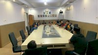 Pedagang Asongan Pelabuhan Minta Diizinkan Berjualan di Kapal