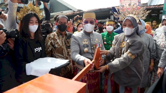 Puncak HUT Kota Makassar, Walikota Akan Luncurkan Kendaraan Listrik Tettere dan Co&rsquo;mo