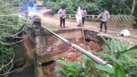 Jembatan Kalu-Kaluku Nyaris Putus, Kapolsek Bungaya Imbau Pengendara Berhati-hati