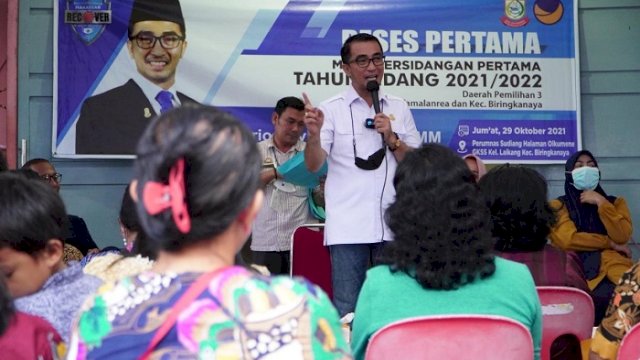 Anggota DPRD Makassar dari Fraksi NasDem, Mario David Pn saat menggelar reses.