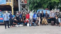 Difasilitasi Pemprov Sulsel, Belasan Pekerja Migran Pulang ke Kampung Halamannya