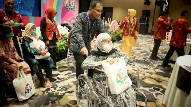 Hadiri Reuni Smansa, Walikota Ingatkan Waspadai Gelombang Ketiga Pandemi Covid-19