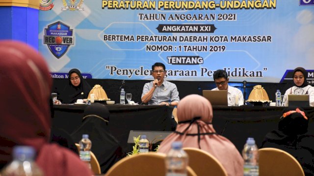 Legislator NasDem Makassar, M Yahya sosialisasikan Perda Penyelenggaraan Pendidikan, di Hotel Dalton, Rabu (1/12/2021).