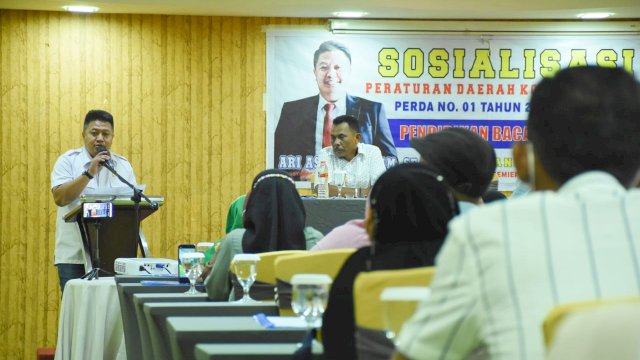 Anggota DPRD Makassar, Ari Ashari Ilham sosialisasikan Perda Pendidikan Baca Tulis Alquran, di Hotel Karebosi Premier, Jumat (3/12/2021).