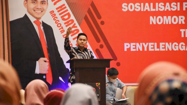Anggota DPRD Makassar, Al Hidayat Samsu sosilaisasikan Perda Penyelenggaraan Pendidikan, di Hotel Dalton, Senin (13/12/2021).