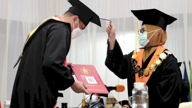Wisuda Doktor Hukum Unhas, Adnan: Memotivasi Saya Berkerja Lebih Baik