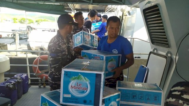 Kirim Bantuan Korban Gempa ke Pulau Terluar Selayar, TNI AL Kerahkan Dua Kapal Perang