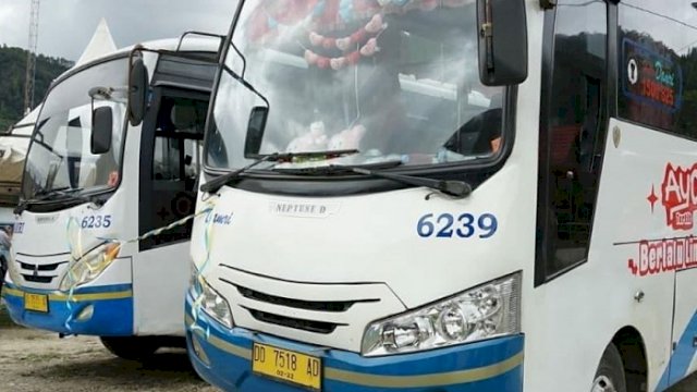 Dua unit bus perintis DAMRI yang sudah beroperasi sejak Januari 2021 lalu.