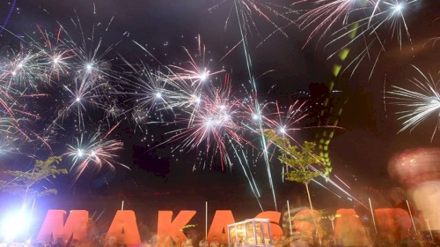 Ilustrasi: Polisi melarang pesta kembang api dan juga petasan saat perayaan Nataru. (int)