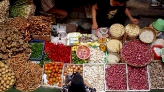 Menjelang Natang dan tahun baru (Nataru), kepala daerah diminta melakukan pemantauan kondisi harga pangan di pasaran. (int)
