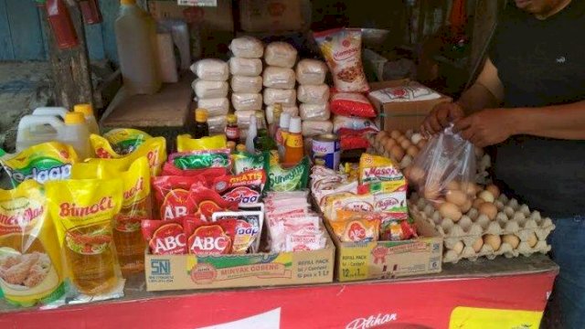 Ilustrasi: Harga sejumlah kebutuhan pokok menjelang Nataru mengalami kenaikan, terutama minyak goreng dan daging sapi.